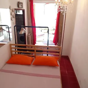 https://claudio-lovely-room-with-bath-and-little-garden.it-romehotels.com