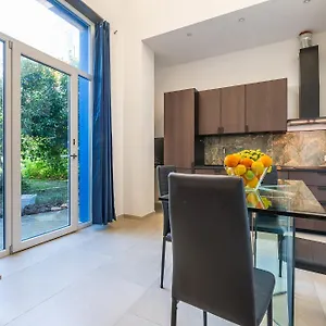 Appartamento Loft Beata Da Basel, Quartu SantʼElena